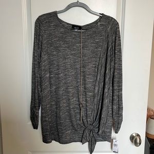 NWT Grey long sleeve light weight shirt with necklace